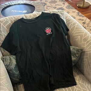 Small old navy army green tee Apple